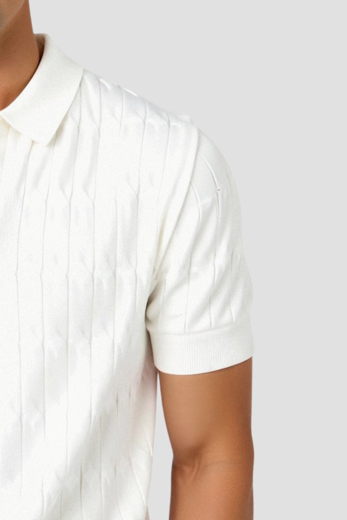 Polo en maille torsadée à col en V premium – Maison Clément Paris