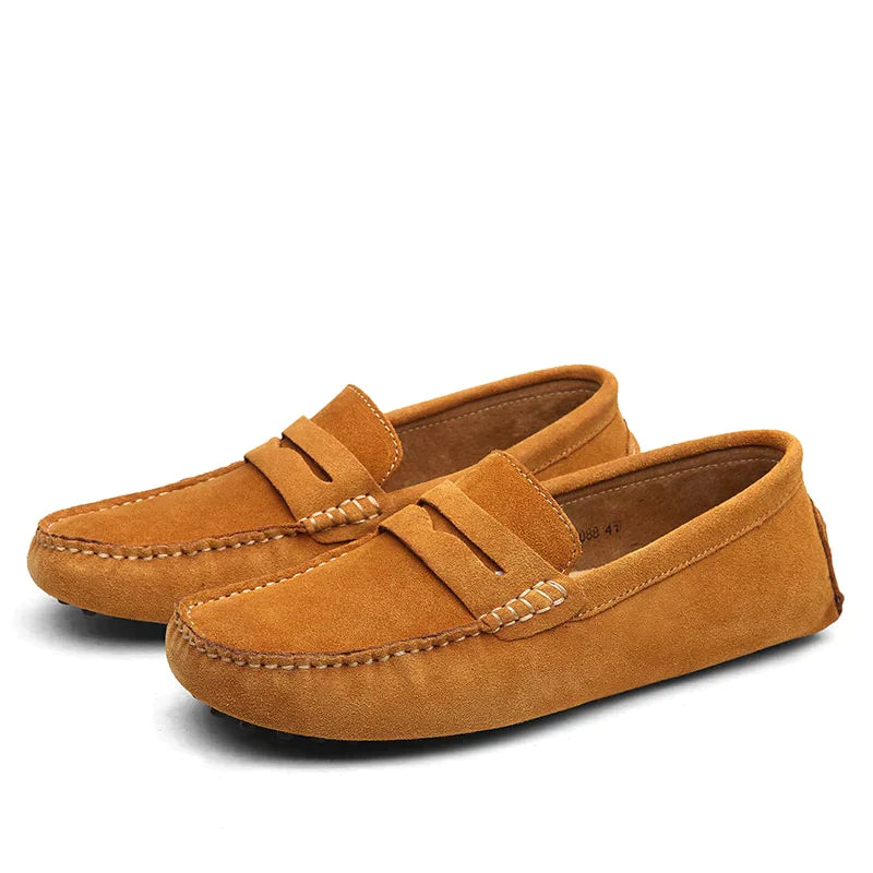 Loafers en daim italiens chics 2025