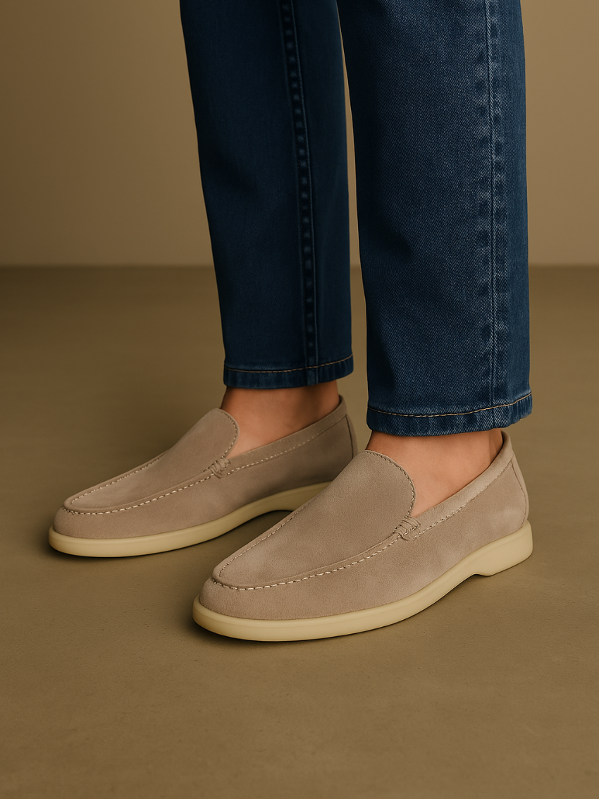Nori - Loafers en suède beige classiques 2025